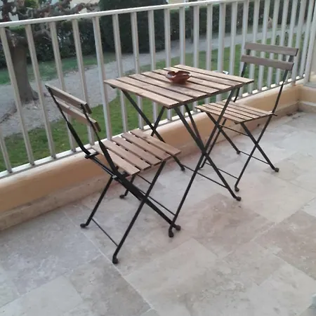 Ensoleille Proche Remparts Apartment Avignon